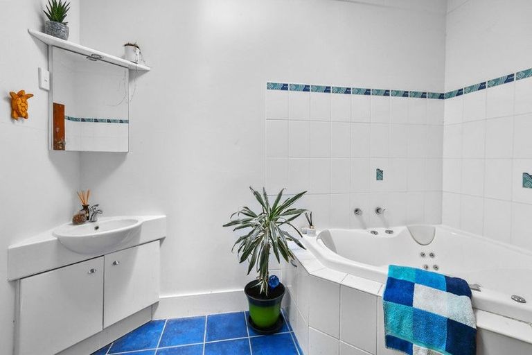 Photo of property in 258 Settlement Road, Red Hill, Papakura, 2110