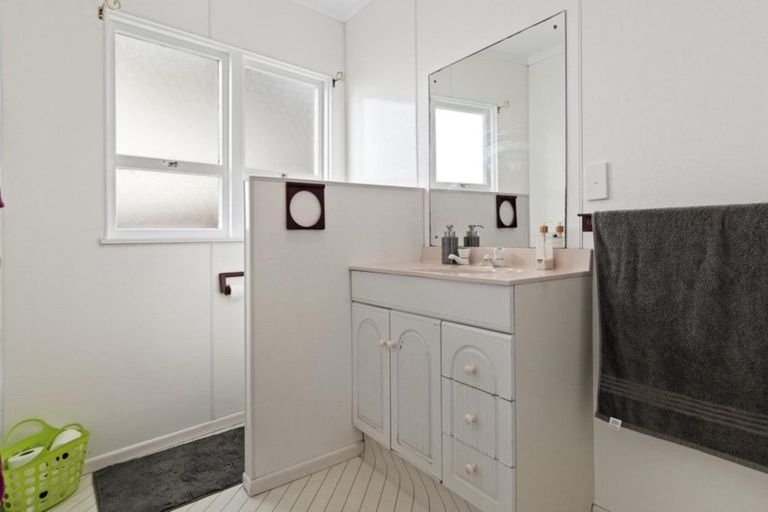 Photo of property in 242 Grange Road, Otumoetai, Tauranga, 3110