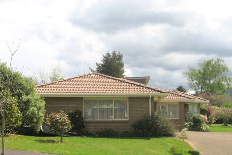 Photo of property in 1 Cobbe Place, Pomare, Rotorua, 3015