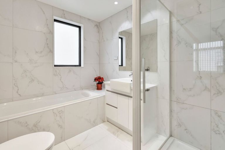 Photo of property in 7 Taupinga Way, Takanini, 2112