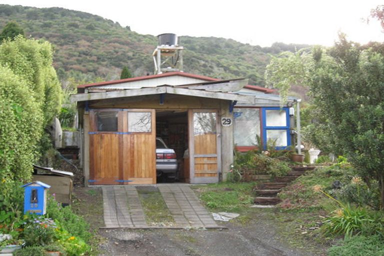 Photo of property in 29 Waireka Street, Ravensbourne, Dunedin, 9022