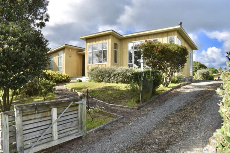 Photo of property in 5 Brendan Drive, Te Horo Beach, Otaki, 5581