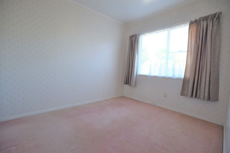 Photo of property in 87a Edmonton Road, Henderson, Auckland, 0612