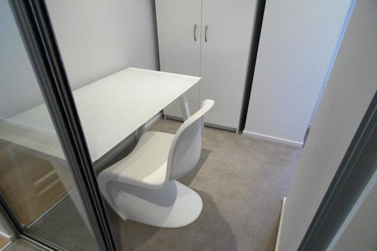 Photo of property in Queen's Residences, 2002/8 Airedale Street, Auckland Central, Auckland, 1010