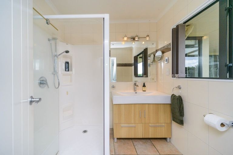 Photo of property in 25 Riverview Lane, Ashhurst, Palmerston North, 4470