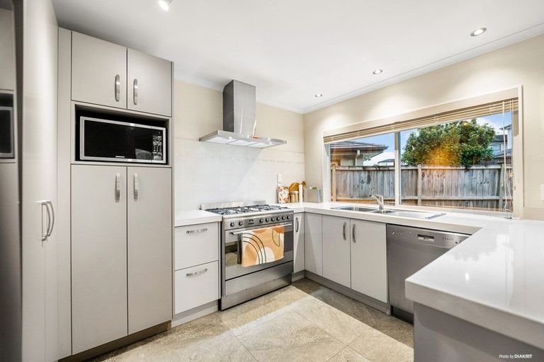 Photo of property in 30 Riviera Drive, Flat Bush, Auckland, 2019