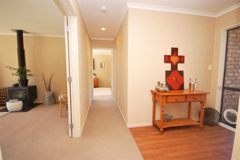 Photo of property in 30 Hitiri Road, Kinloch, Taupo, 3377