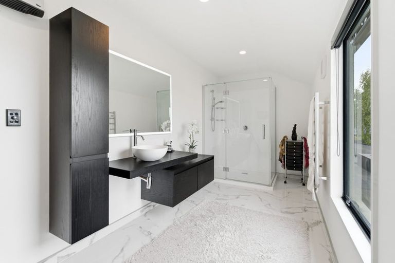 Photo of property in 1 Viceroy Place, Halswell, Christchurch, 8025