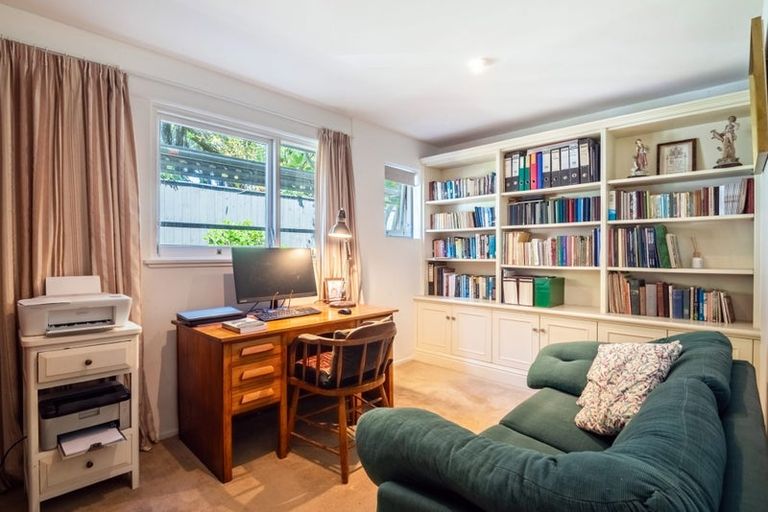 Photo of property in 1/21 Clifton Road, Hauraki, Auckland, 0622