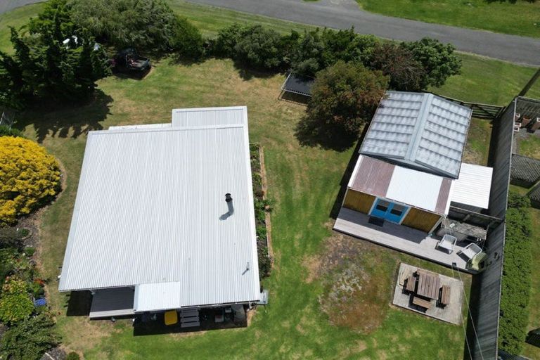 Photo of property in 31 Shortt Street, Foxton Beach, Foxton, 4815