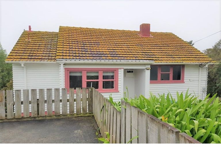 Photo of property in 105 Hampshire Street, Cannons Creek, Porirua, 5024
