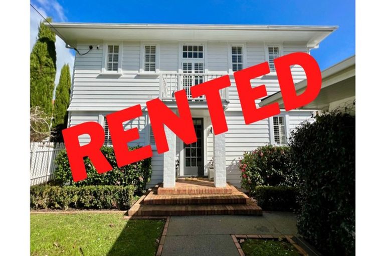 Photo of property in 28 Jubilee Avenue, Devonport, Auckland, 0624