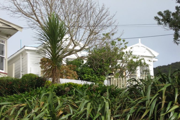 Photo of property in 71a Nottingham Street, Karori, Wellington, 6012
