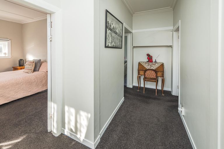 Photo of property in 2 Moore Avenue, Tawhero, Whanganui, 4501