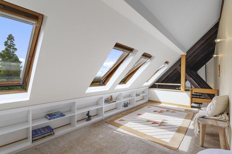 Photo of property in 86 Penruddock Rise, Westmorland, Christchurch, 8025