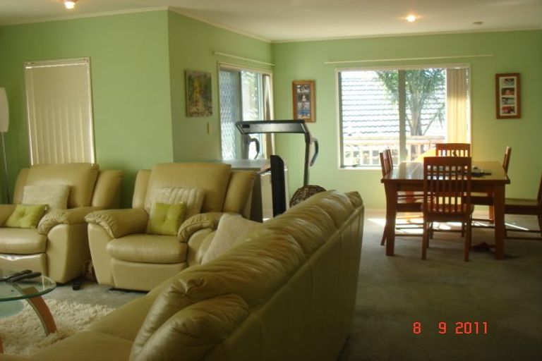 Photo of property in 11 Garden Lane, Torbay, Auckland, 0632