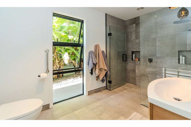 Photo of property in 15 Mandeno Drive, Kerikeri, 0230