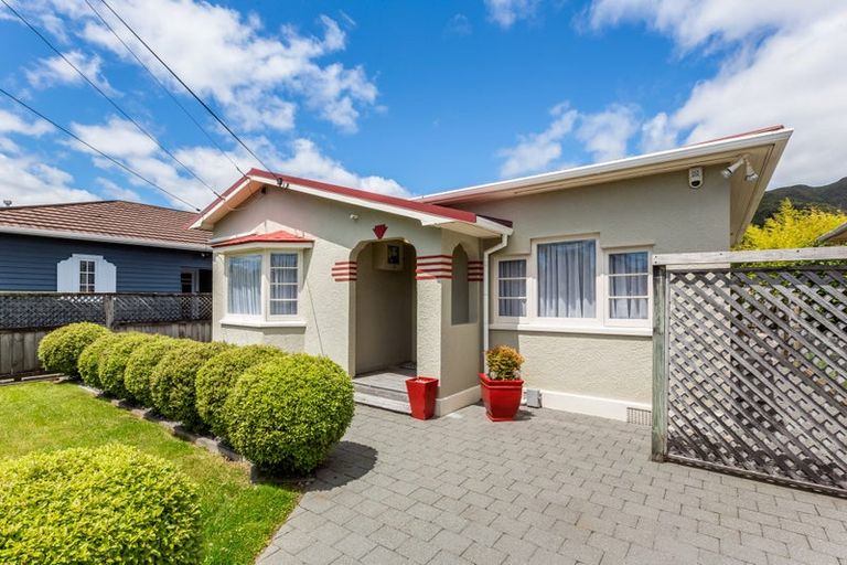 Photo of property in 150 Waiwhetu Road, Waterloo, Lower Hutt, 5011