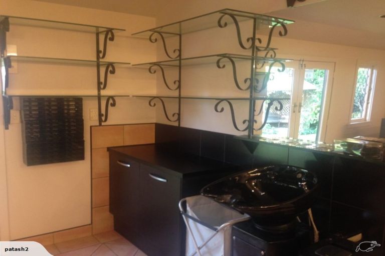 Photo of property in 302 Park Road, Hokowhitu, Palmerston North, 4410