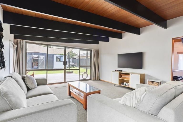 Photo of property in 2 Ebert Place, Rangiora, 7400