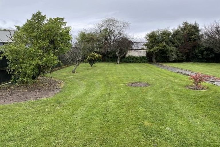 Photo of property in 15 Botanical Road, Takaro, Palmerston North, 4412