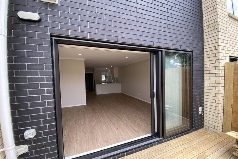 Photo of property in 13/125b Metcalfe Road, Ranui, Auckland, 0612