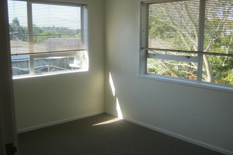 Photo of property in 151 Eskdale Road, Birkdale, Auckland, 0626
