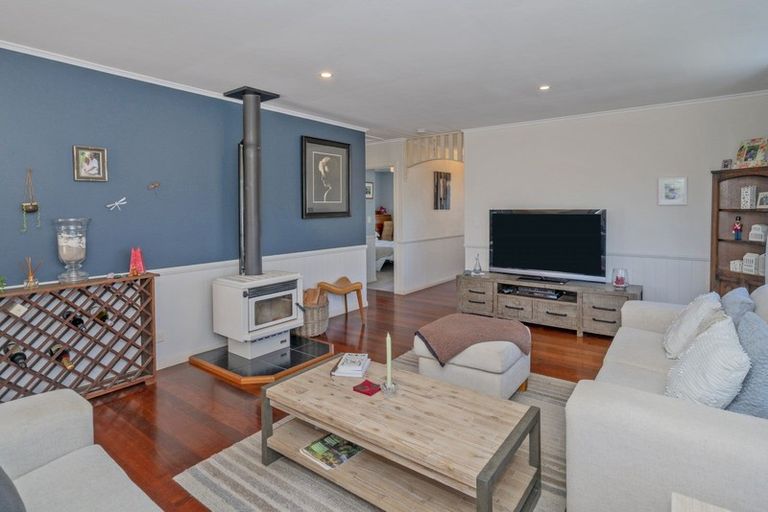 Photo of property in 5 Pipi Dune, Whitianga, 3510