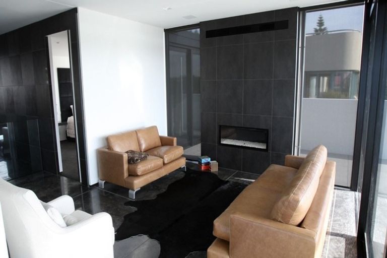 Photo of property in 35 June Street, Highfield, Timaru, 7910