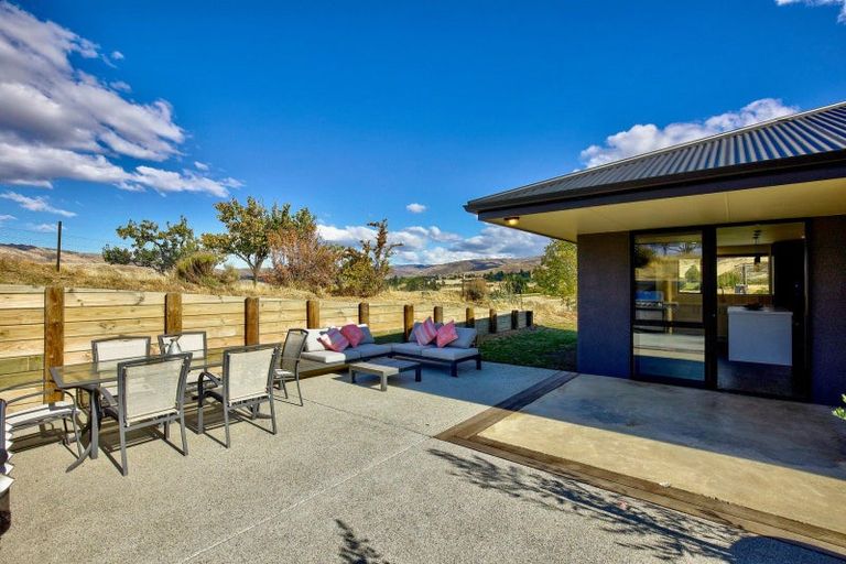 Photo of property in 20 Quartzville Road, Bannockburn, Cromwell, 9384