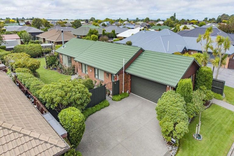 Photo of property in 16 Matthews Street, Kaiapoi, 7630