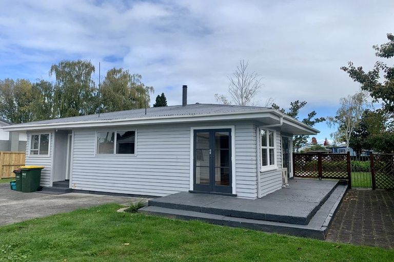 Photo of property in 1 Saint Lukes Place, Bader, Hamilton, 3206