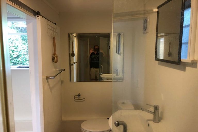 Photo of property in 3/138 Rangatira Road, Beach Haven, Auckland, 0626