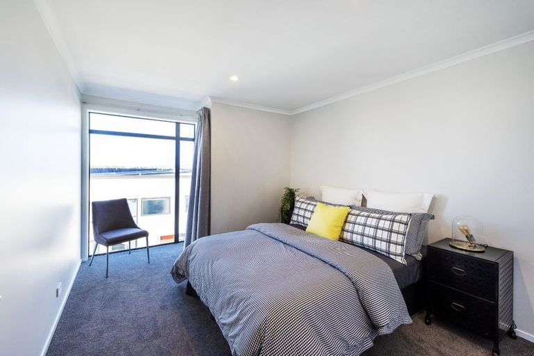 Photo of property in 81 Glidepath Road, Hobsonville, Auckland, 0616