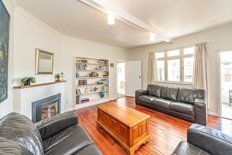 Photo of property in 55 Great North Road, Saint Johns Hill, Whanganui, 4501