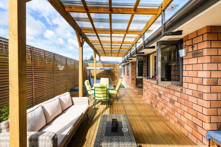 Photo of property in 21 Millbrook Place, Ashhurst, 4810