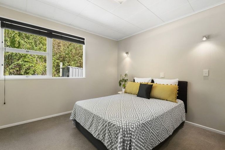 Photo of property in 1/39 St Peters Street, Northcote, Auckland, 0627