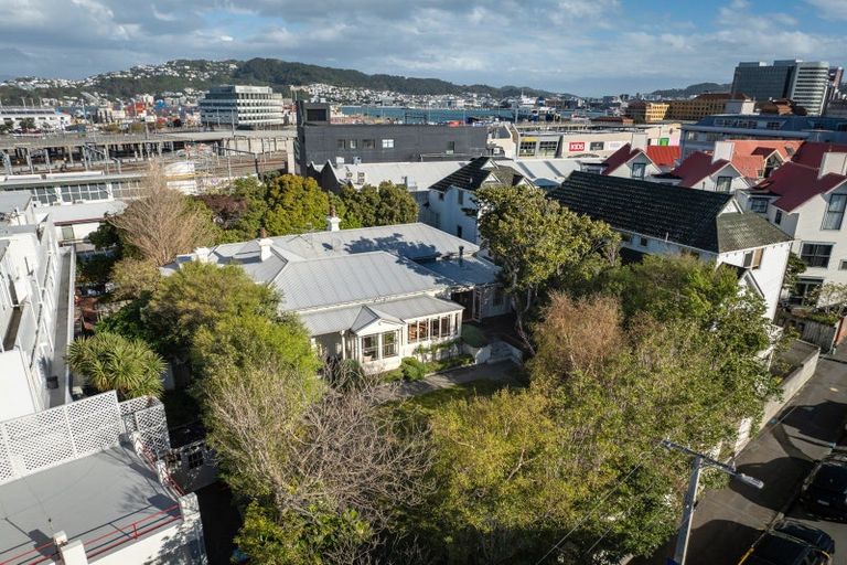 Photo of property in Lady Freyberg House, 18 Moturoa Street, Pipitea, Wellington, 6011