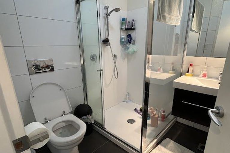 Photo of property in 1/25 Home Street, Mount Victoria, Wellington, 6011