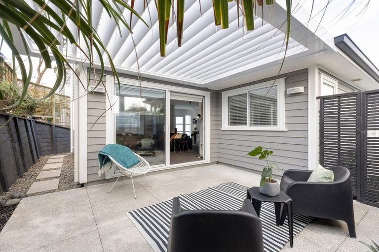 Photo of property in 351b Oceanbeach Road, Mount Maunganui, 3116