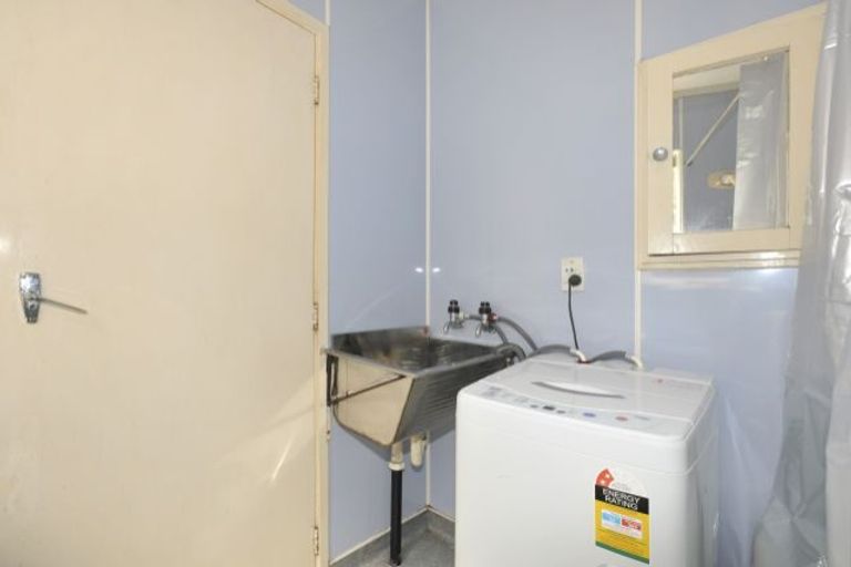 Photo of property in 2/18 Thurleigh Grove, Karori, Wellington, 6012