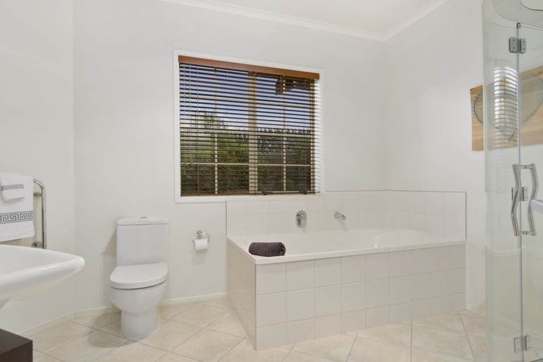 Photo of property in 43 Postman Road, Dairy Flat, Albany, 0794