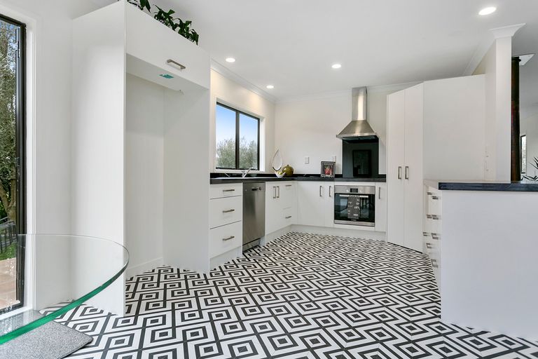 Photo of property in 28 River View Road, Morrinsville, 3300