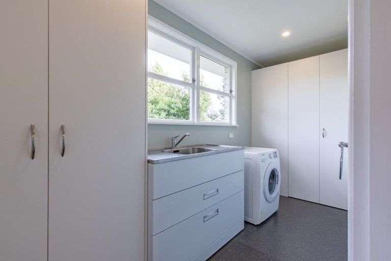 Photo of property in 6 Cobham Crescent, Waipukurau, 4200