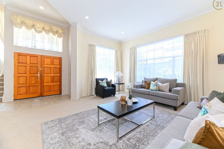 Photo of property in 28 Santa Ana Drive, Dannemora, Auckland, 2016