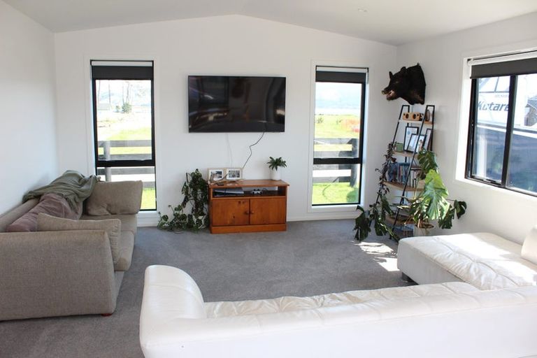 Photo of property in 2 Kotare Way, Matarangi, Whitianga, 3592