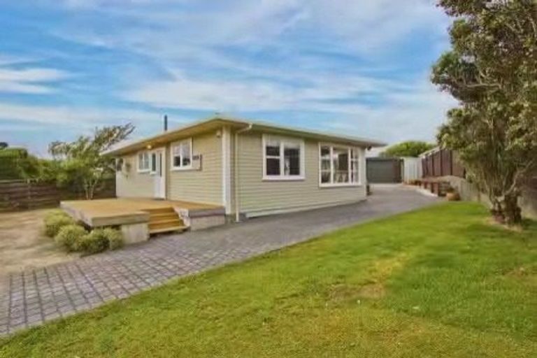 Photo of property in 310 Maungaraki Road, Maungaraki, Lower Hutt, 5010