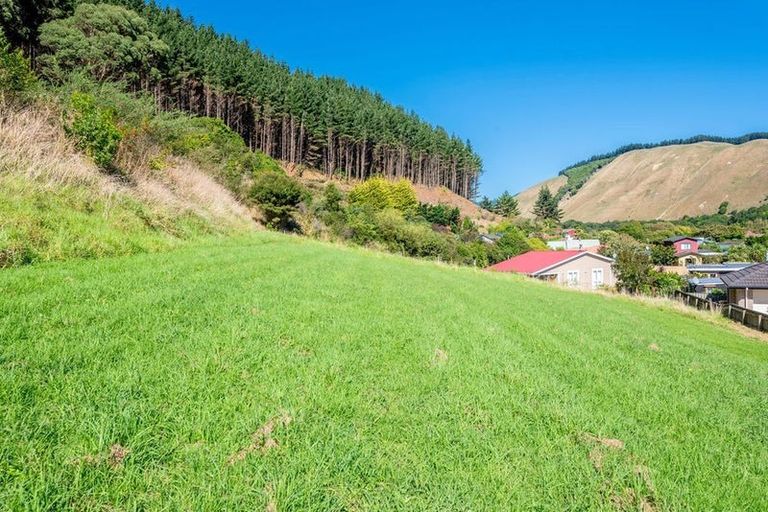 Photo of property in 7 Hihi Place, Waikanae, 5036
