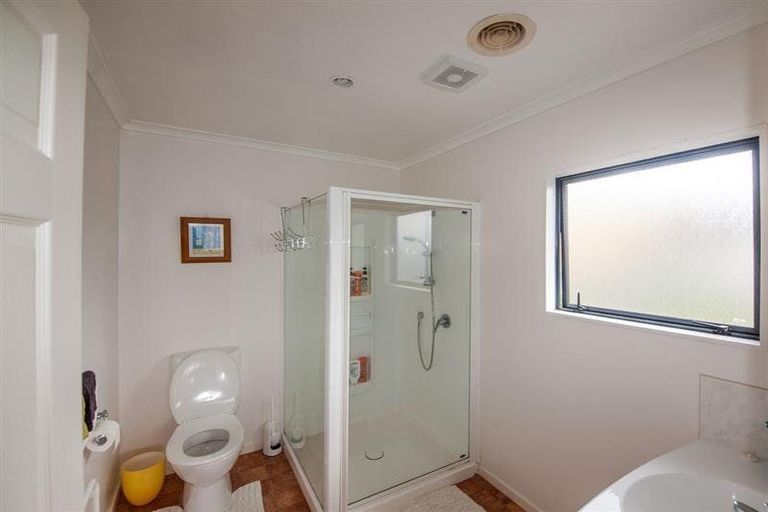 Photo of property in 65 Amesbury Drive, Churton Park, Wellington, 6037