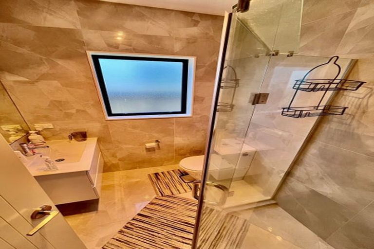 Photo of property in 28 Opoka Street, Takanini, 2110